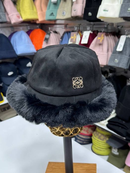 Дамски шапки Loe*e (3цвята)