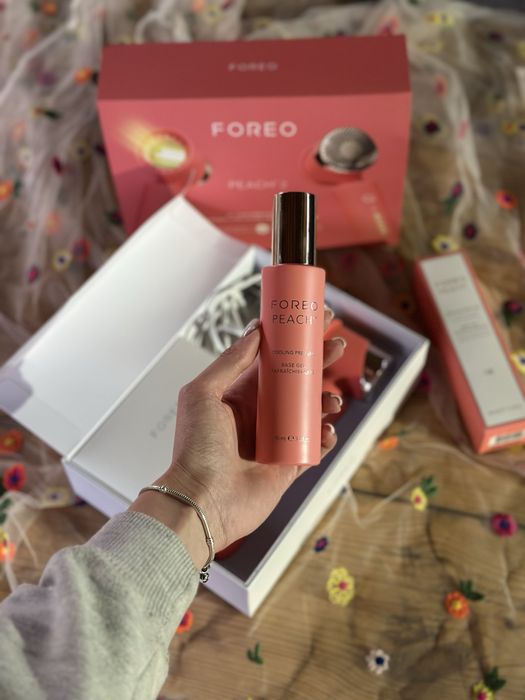 Продавам Foreo Peach 2 + ПОДАРЪК!