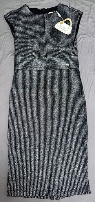 Официална рокля, нова