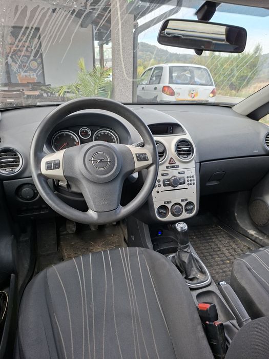 Vând Opel Corsa D 2007