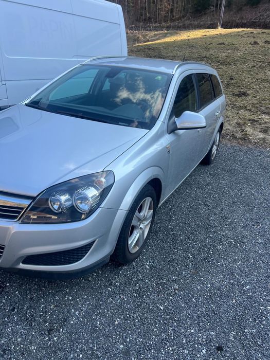 Opel Astra h 1.4i 90кс 2010г На части