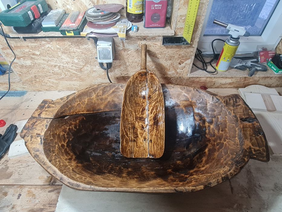 Covată şi căuş din lemn masiv