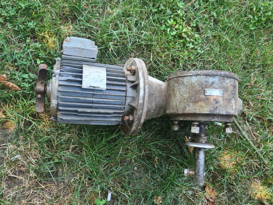 Reductor cu motor 24/1