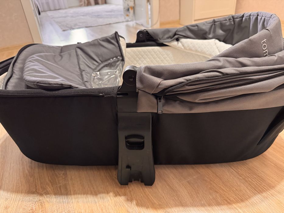 Продам детскую коляску