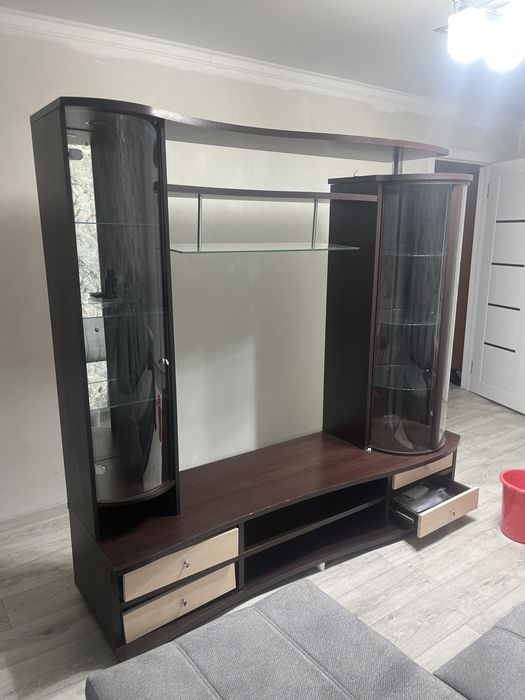 Продам стенку для зала