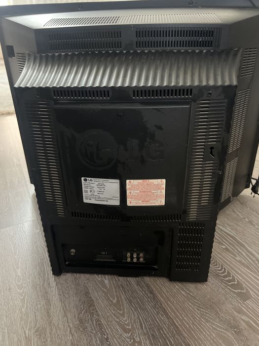 Продам телевизор от LG