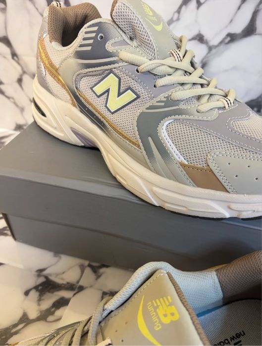 New Balance 530 (44)