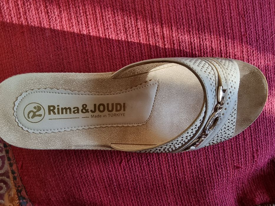 Босоножки большого размера 42