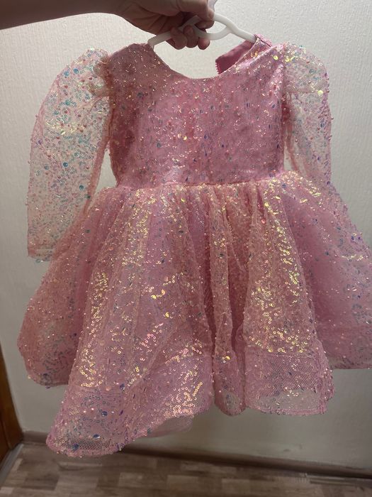 Детское розовое платье