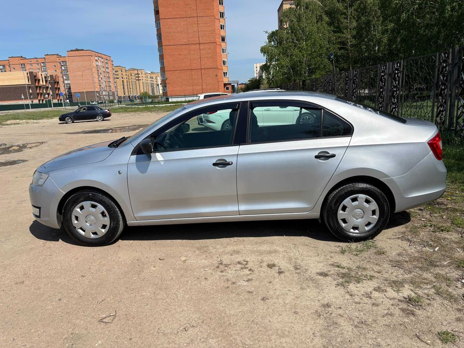 Skoda rapit продам