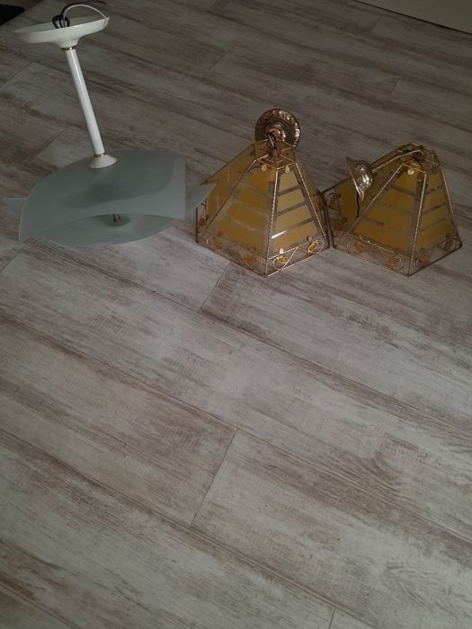 Продам 3 люстра за всё 10000т