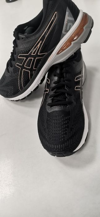 Asics GT-2000 8 .