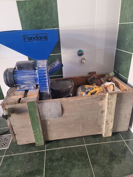 Vand masina de macinat purumbul