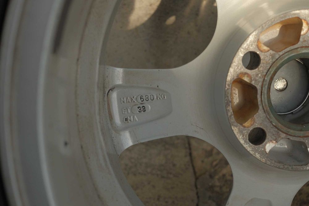 Aлуминиеви джанти 5x114.3 16 ценрален отвор 60.1 Lexus, Toyota, Kia