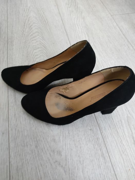 Женские туфли замшевые