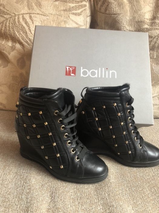 Женские зимние ботинки 35 размер