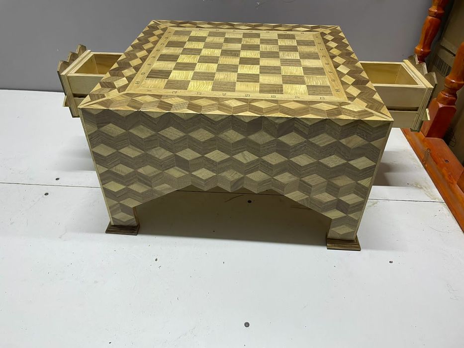 шахматный стол сатылады