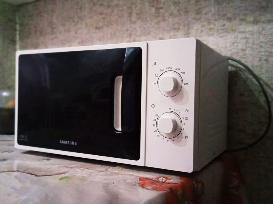 Продам микроволновую печь SAMSUNG
