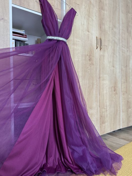 Vand rochie de seara