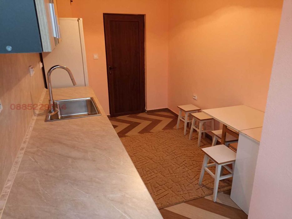 Дава се под наем Двустаен апартамент в Карлово - 63 кв.м за 255 € - Снимка #5