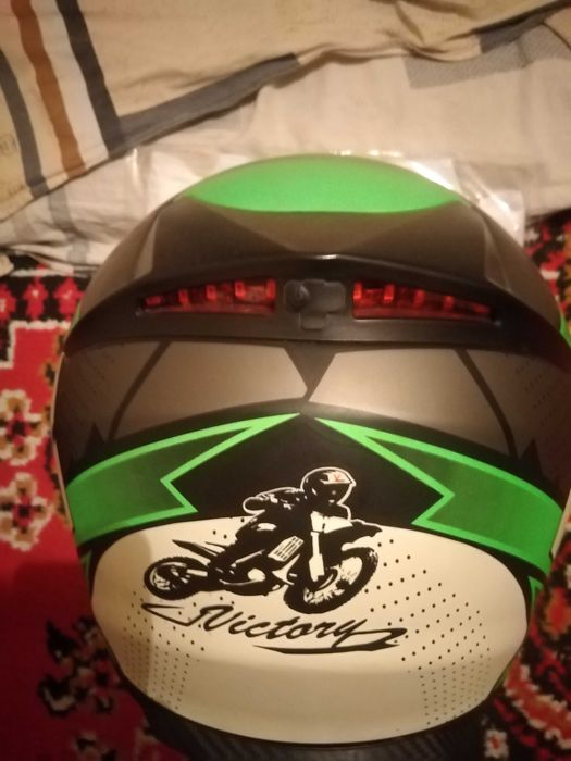 Не дорого мотошлем