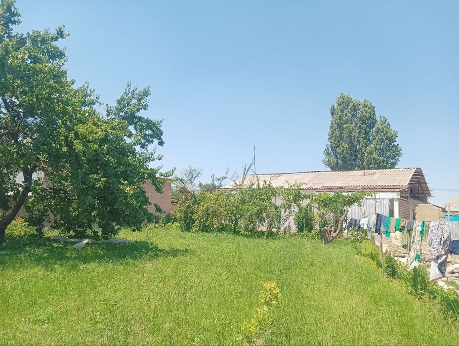 Сотилади 18 сотих,  Янги тошкент тарафда жуда кулай локация