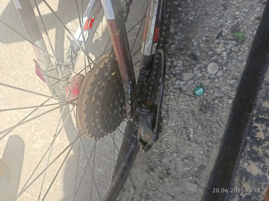 Vând bicicletă  cursiera
