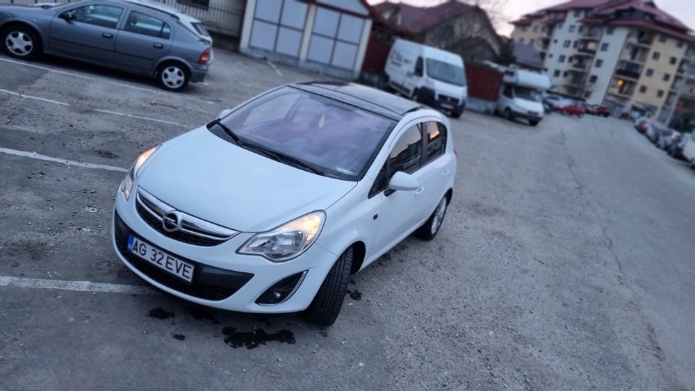 OPEL Corsa D E5 Navi/ Piele partial/Trapă/Cameră