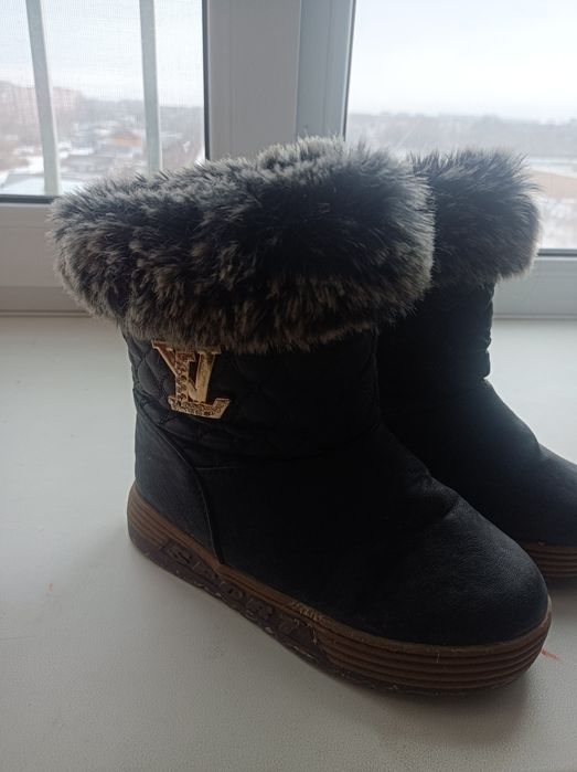 Отдам за шоколадку