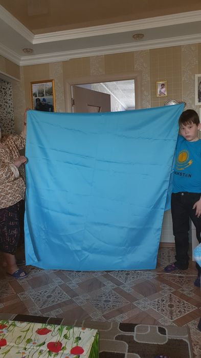 Продам шторы для спальни