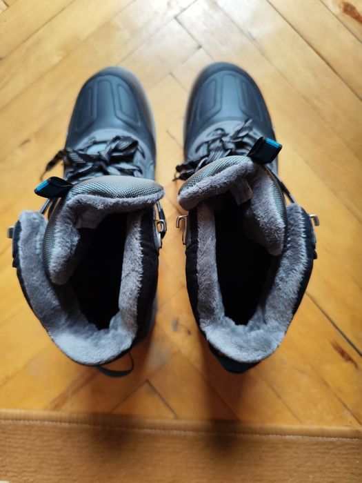 Зимни непромокаеми обувки Quechua - нови - 43