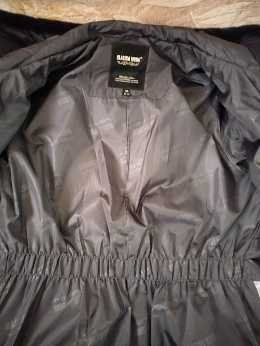 Женский пуховик с капюшоном