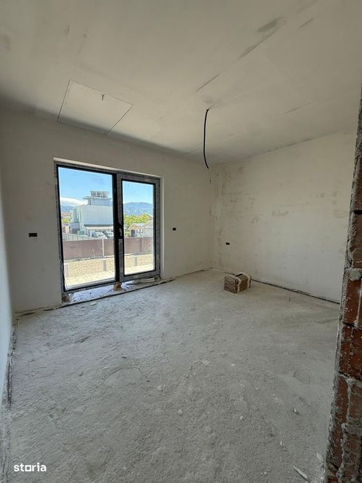Casa single - Tarlungeni - Izvor - 222.000 EURO