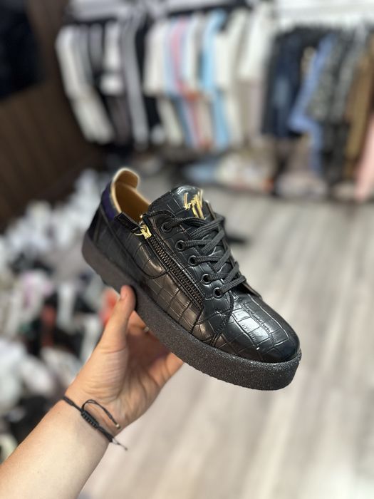 Adidasi giussepe zanotti black