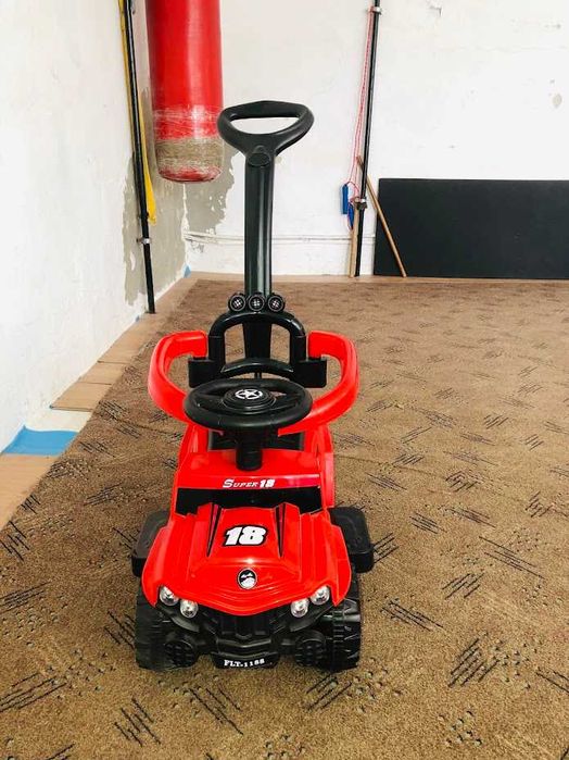 Masinuta copii si bebe, 3in1, cu melodii, maner de impins pentru parinti, bara de protectie, design modern