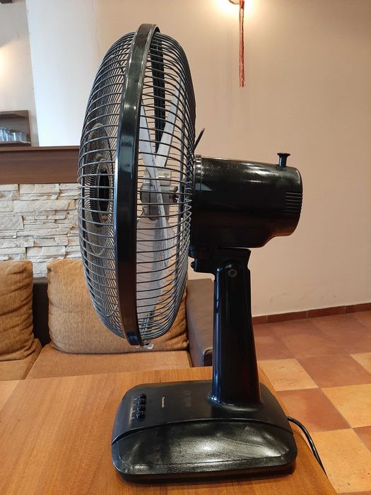 Продавам настолен вентилатор Panasonic
