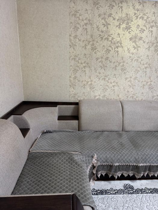 Продам диван угловой