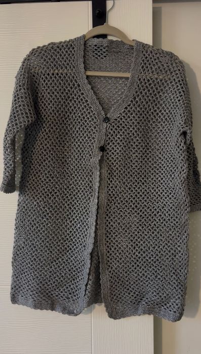 Плетени жилетки и шапки