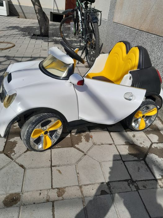 Продаеться детская мошинка в рабочемрежиме.