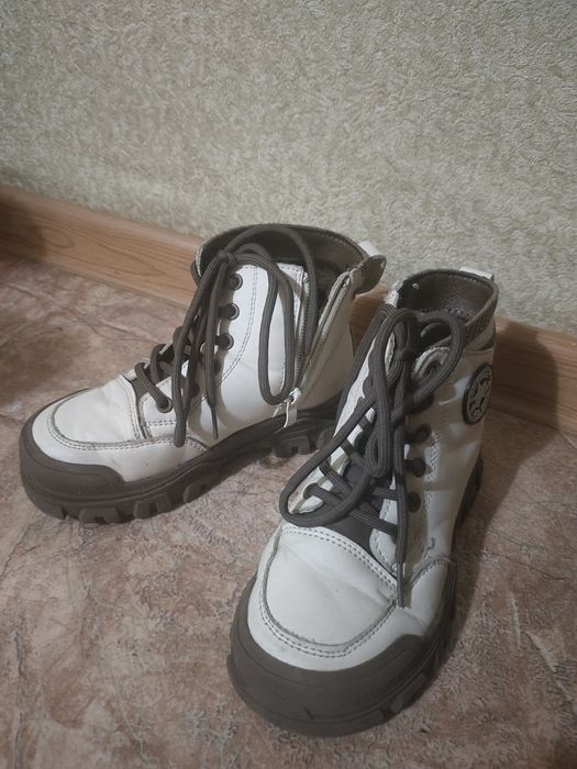 Ботинки для девочки 9 лет