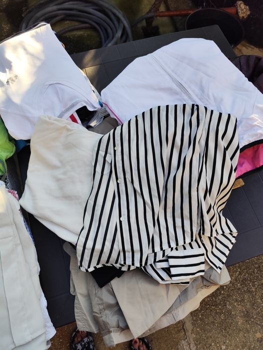 Haine și încălțăminte second hand premium la kg