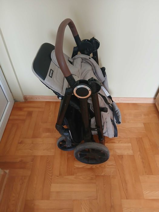 Количка Chipolino Ultera със зимно чувалче