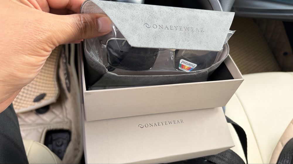 Стильные солнцезащитные очки