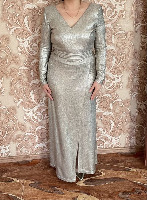 Продам вечерние платья