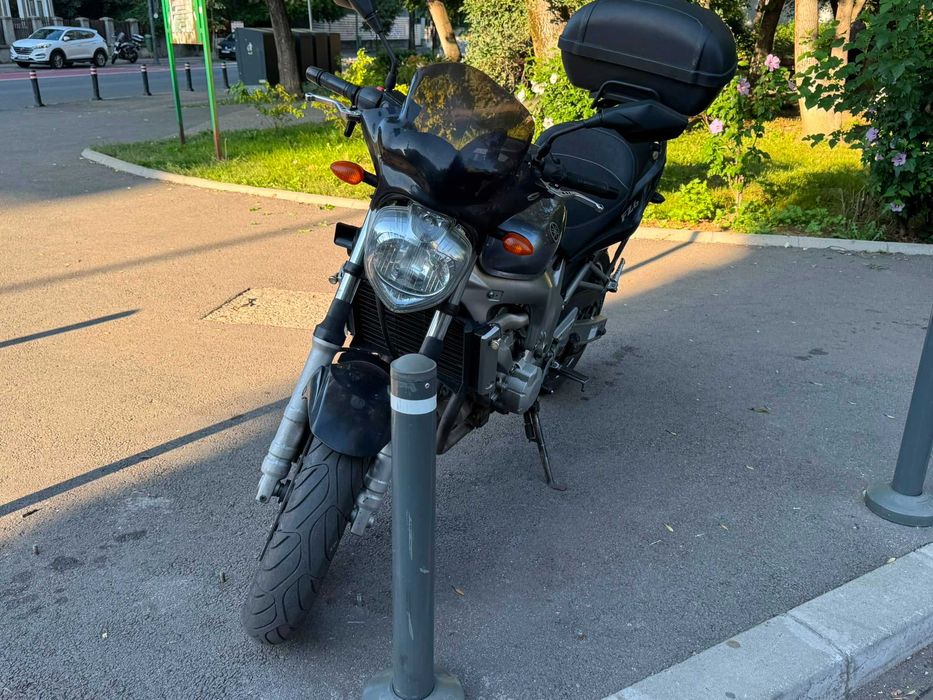 Yamaha FZ6 2005 în stare foarte bună