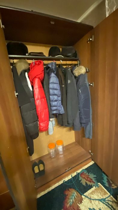 Продаю спальный гарнитур