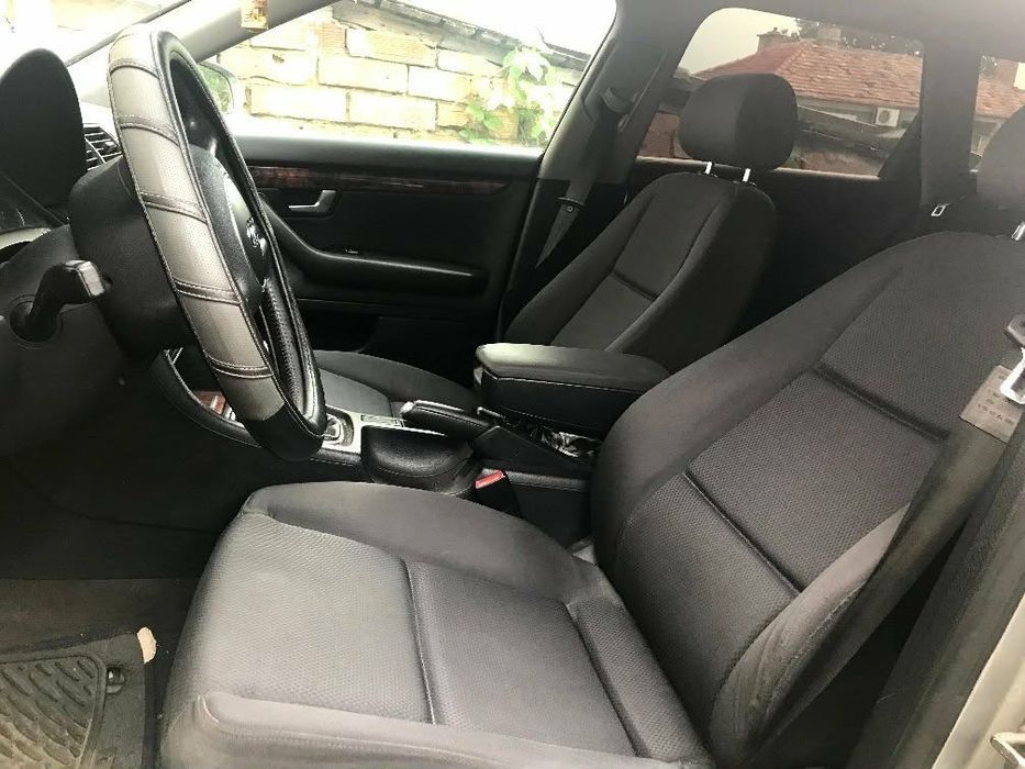 Продавам Ауди а 4 б 6 2001г.комби