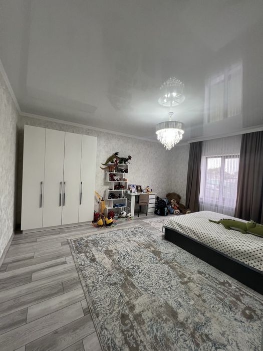 Продам двух этажный котэдж