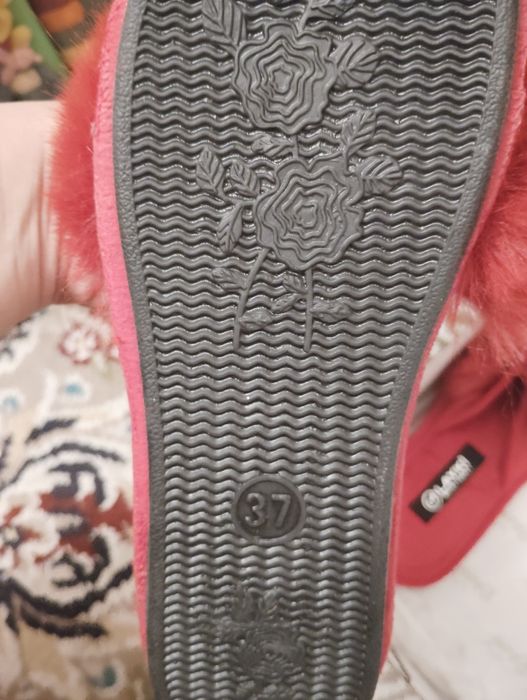 Продается женская обувь