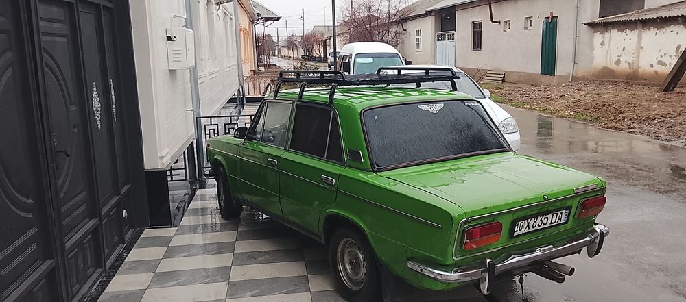 Vaz 2103 sotiladi